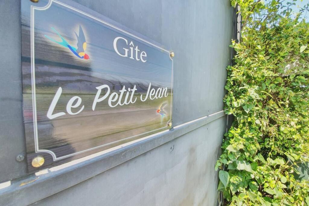 Le Petit Jean La Vernelle